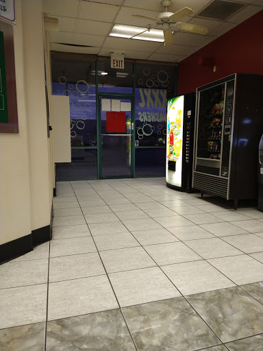 Laundromat «Sunshine Laundry», reviews and photos, 1950 W Indian School Rd #10, Phoenix, AZ 85015, USA