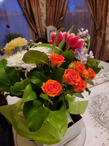 Florist «Evans Flowers & Greenhouse», reviews and photos, 49 Warren St, Peabody, MA 01960, USA