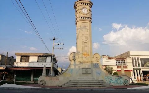 torre del reloj image