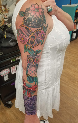 Tattoo Shop «The Iron Inkwell Custom Tattoos & Piercings», reviews and photos, 1901 N Monroe St Suite D, Tallahassee, FL 32303, USA