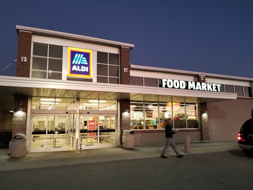 Supermarket «ALDI», reviews and photos, 442 S Jefferson Ave, Cookeville, TN 38501, USA
