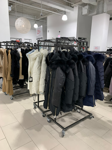 Department Store «Saks OFF 5TH», reviews and photos, 300 Canal St, Somerville, MA 02145, USA