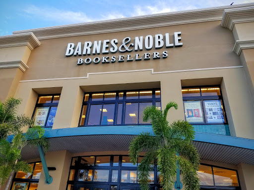 Book Store «Barnes & Noble Booksellers Boca Raton», reviews and photos, 1400 Glades Rd, Boca Raton, FL 33431, USA