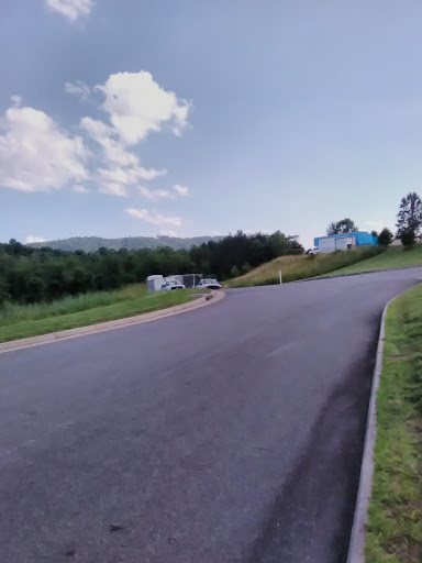 Self-Storage Facility «Charlottesville Self Storage», reviews and photos, 1501 Avon Street Ext, Charlottesville, VA 22902, USA