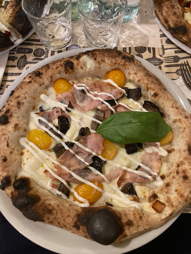Due Bicchieri Gourmet Pizza Artigianale in Amantea, Provincia di Cosenza