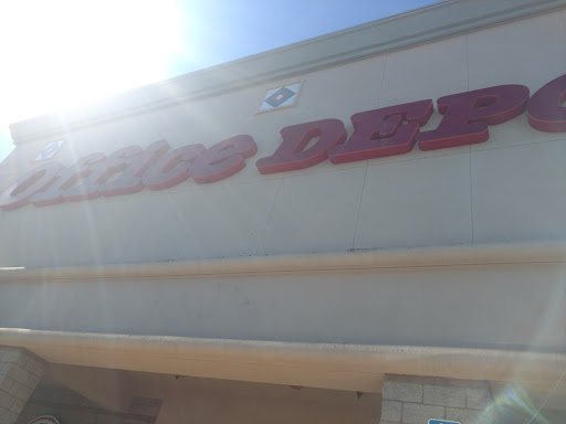 Office Supply Store «Office Depot», reviews and photos, 3804 W Shaw Ave, Fresno, CA 93711, USA