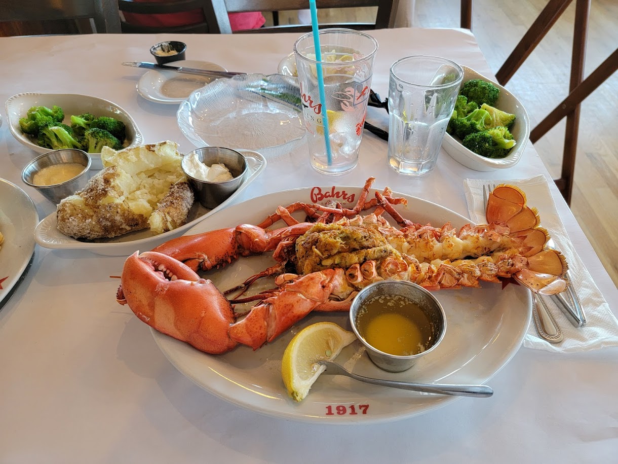 Bahrs Landing Famous Seafood Restaurant & Marina