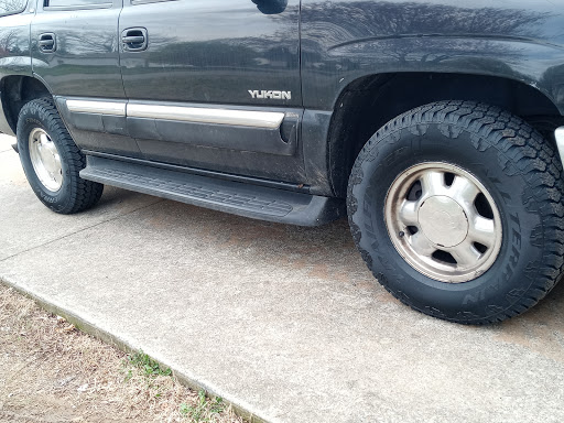 Tire Shop «Discount Tire Store - Lebanon, TN», reviews and photos, 613 S Cumberland St, Lebanon, TN 37087, USA