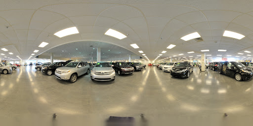 Toyota Dealer «Kings Toyota - New Cars, Indoor Showroom», reviews and photos, 4700 Fields Ertel Rd, Cincinnati, OH 45249, USA