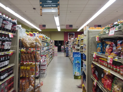 Grocery Store «Shop & Save», reviews and photos, 7241 Lemont Rd, Downers Grove, IL 60516, USA