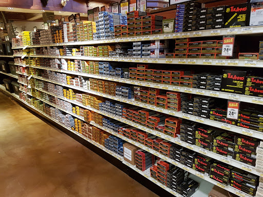 Sporting Goods Store «Bass Pro Shops», reviews and photos, 1935 S Campbell Ave, Springfield, MO 65807, USA