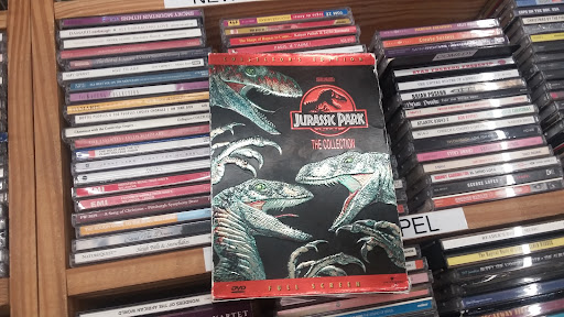 Book Store «Half Price Books», reviews and photos, 31 Orland Square Dr, Orland Park, IL 60462, USA