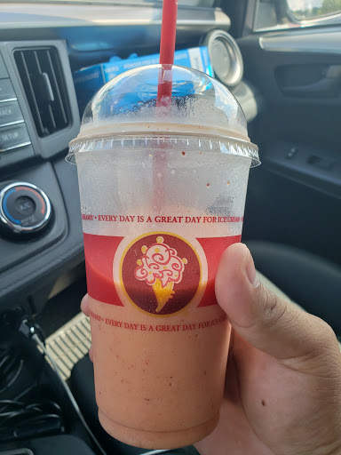 Ice Cream Shop «Cold Stone Creamery», reviews and photos, 7702B-B Richmond Hwy, Alexandria, VA 22306, USA