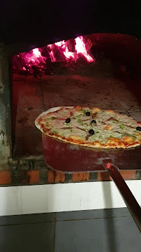 Plats et boissons du Pizzeria Pizz'à donf à Villeneuve-de-Marc - n°3