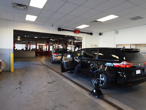 Auto Body Shop «DCH Toyota City Service Facility», reviews and photos, 700 Waverly Ave, Mamaroneck, NY 10543, USA