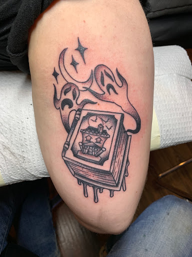 Explore chameleon tattoo ideas, creative tattoo ideas in Warrenville, available at NoodlesTattoo Co. & Studio