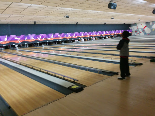 Bowling Alley «AMF Parkway Lanes», reviews and photos, 1630 S 12th St, Allentown, PA 18103, USA