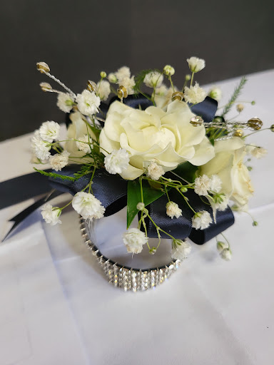 Florist «Foti Flowers At Yuess Gardens», reviews and photos, 406 3rd St, Newburgh, NY 12550, USA