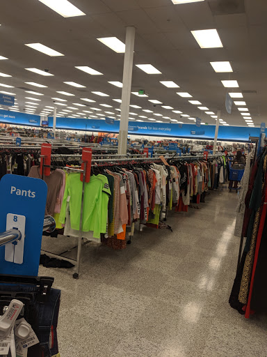 Clothing Store «Ross Dress for Less», reviews and photos, 3900 Sisk Rd, Modesto, CA 95356, USA