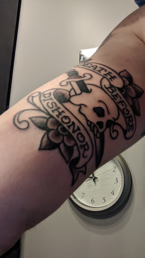 Tattoo Shop «Atom Bomb Tattoo», reviews and photos, 34302 Euclid Ave, Willoughby, OH 44094, USA