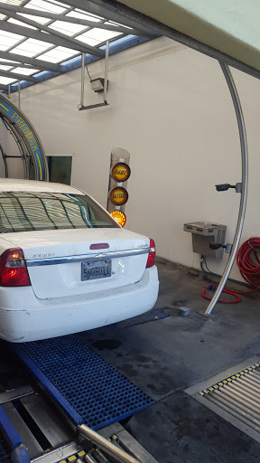 Car Wash «Wildwater Express Carwash», reviews and photos, 17042 Beach Blvd, Huntington Beach, CA 92647, USA