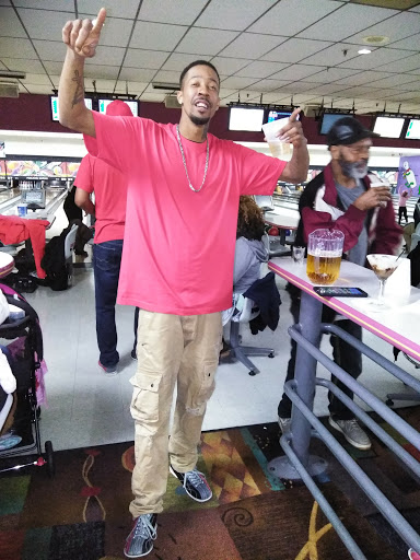 Bowling Alley «Poelking Bowling Centers: Marian Lanes», reviews and photos, 6170 Brandt Pike, Huber Heights, OH 45424, USA