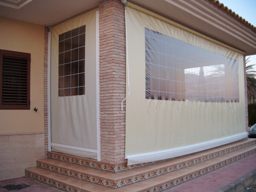 Toldos y Tapizados Ambit en Totana, Murcia
