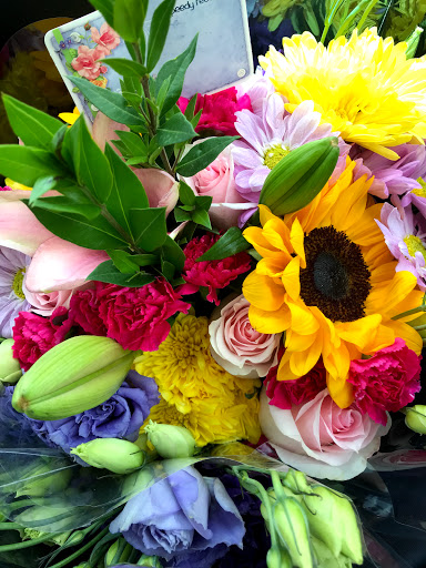 Florist «Lichas Flower Shop», reviews and photos, 4645 Huntington Dr N, Los Angeles, CA 90032, USA