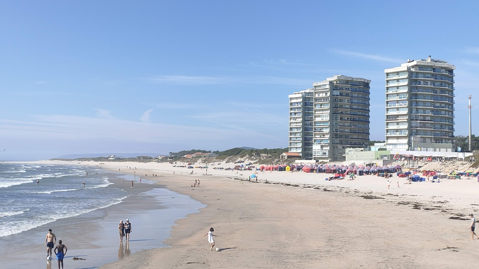 Foto von Praia de Ofir mit lange, gerade küste