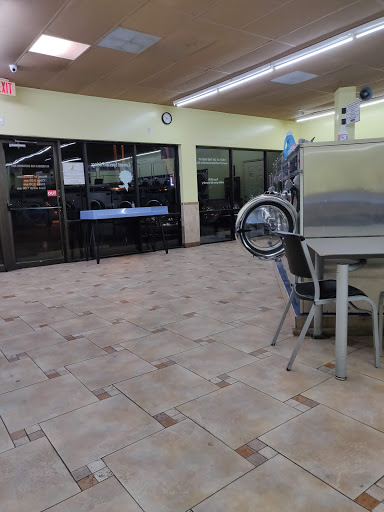 Laundromat «Fresh Start Coin Laundry», reviews and photos, 2922 Roosevelt Blvd, Clearwater, FL 33760, USA