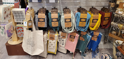 Jewelry Store «Knock Knock Boutique», reviews and photos, 110 W Chocolate Ave, Hershey, PA 17033, USA