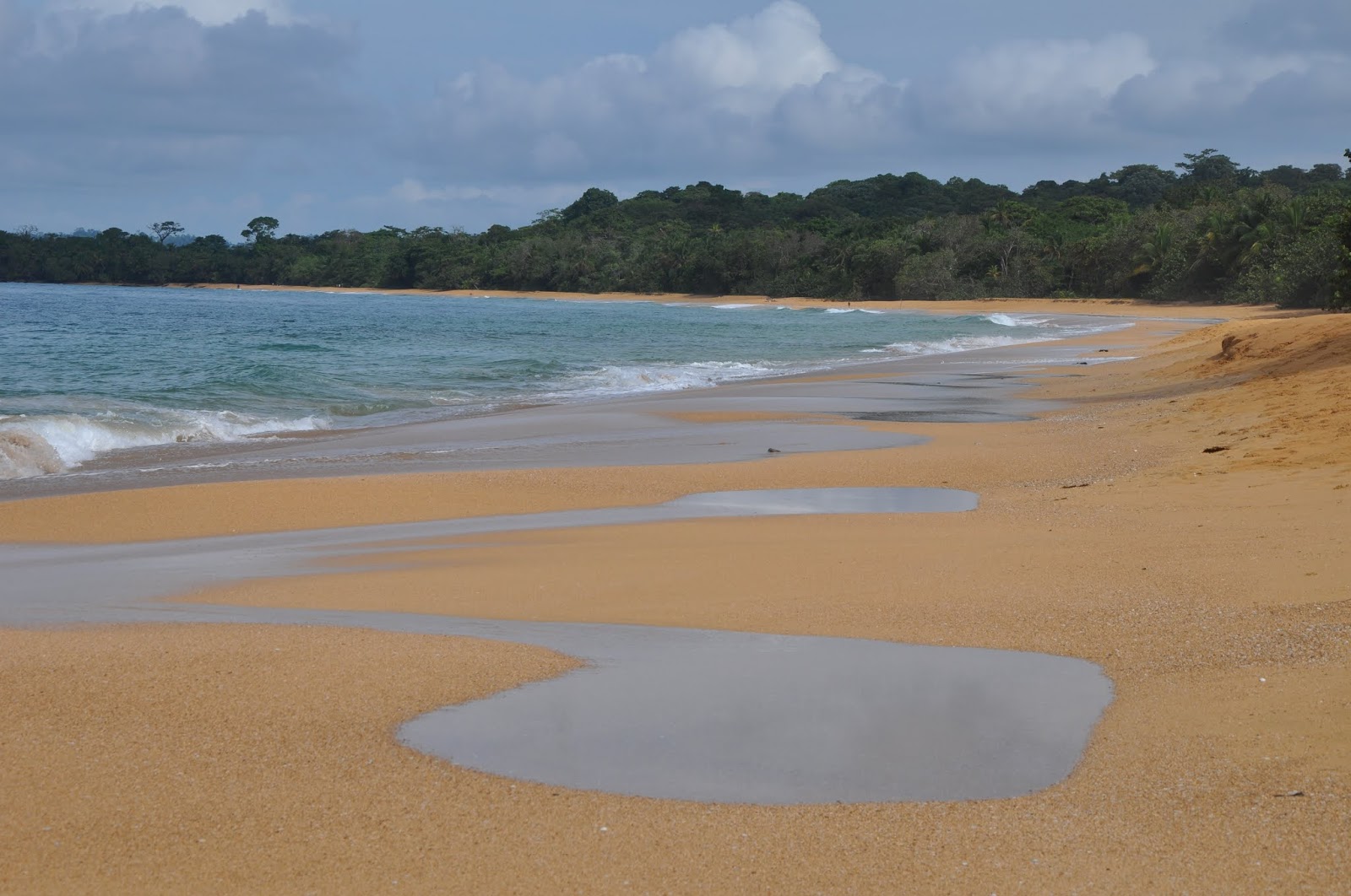 Fotografija Plaža Escondida z turkizna čista voda površino
