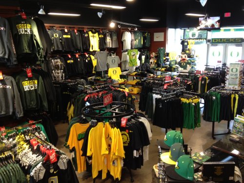 Clothing Store «Oregon Sports», reviews and photos, 1053 Valley River Way #101, Eugene, OR 97401, USA