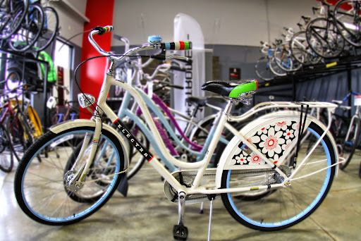 Bicycle Store «Phat Tire Bike Shop», reviews and photos, 3775 Mall Ave, Fayetteville, AR 72703, USA