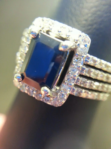 Jewelry Store «Mark Puglise Jewelers», reviews and photos, 3714 Whitney Ave #2, Hamden, CT 06518, USA