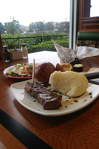 Shopping Mall «Pinole Vista Shopping Center», reviews and photos, 1440 Fitzgerald Dr, Pinole, CA 94564, USA