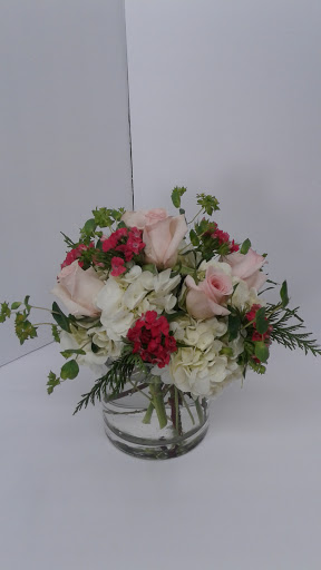 Florist «Eagledale Florist», reviews and photos, 3615 W 30th St, Indianapolis, IN 46222, USA