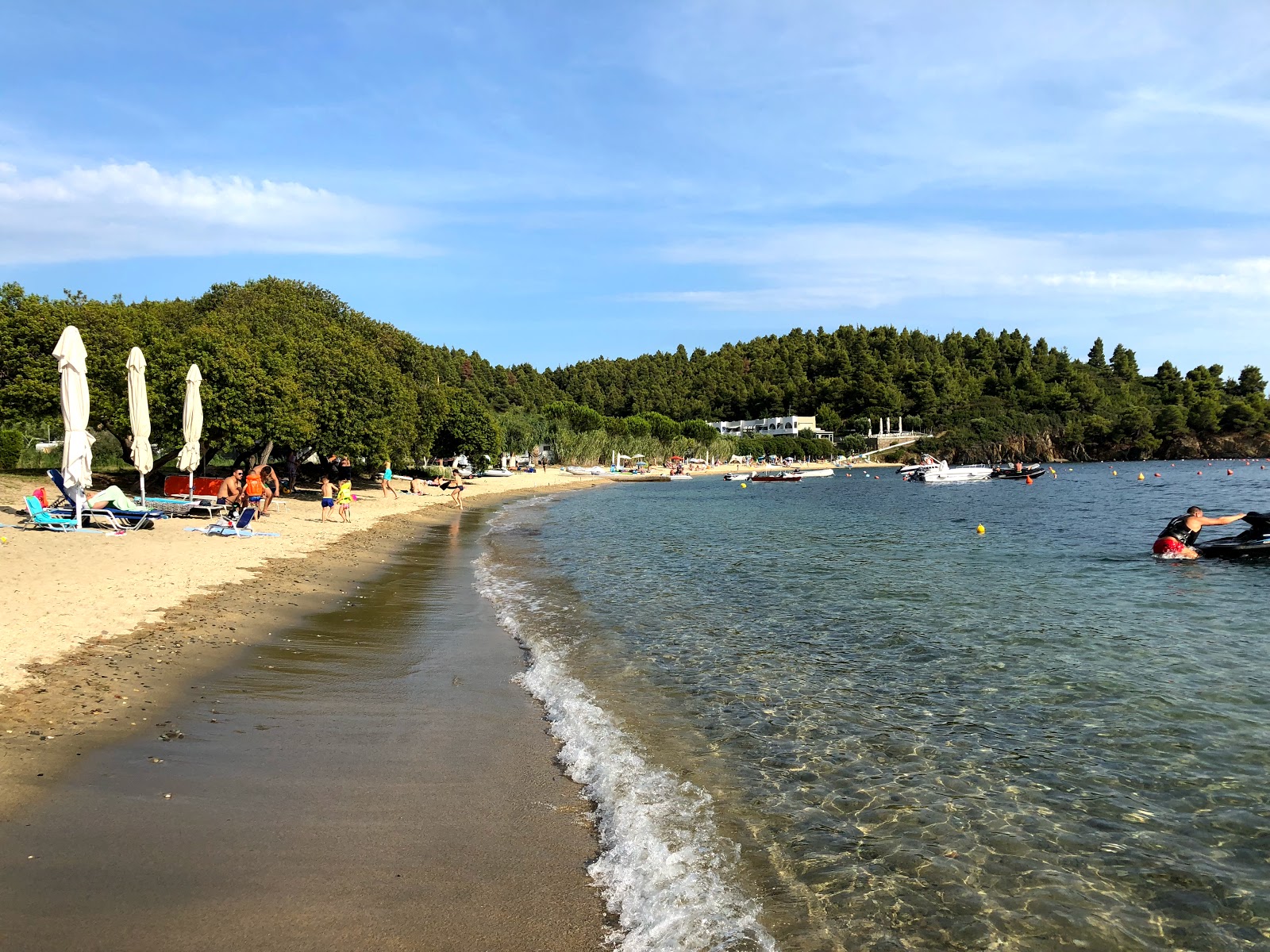 Agios Kyriaki beach的照片 具有非常干净级别的清洁度