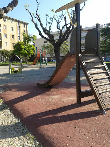 Square Pierre Bourdan à Nîmes