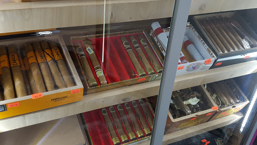 Tobacco Shop «Deboo Tobacco Shop», reviews and photos, 146-15 Jamaica Ave, Jamaica, NY 11435, USA