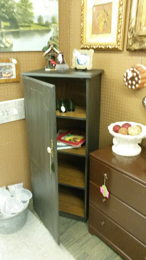 Shopping Mall «Old Town Shopping Center», reviews and photos, 2528 S Campbell Ave, Springfield, MO 65807, USA