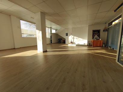 Centro de yoga, Bhakti yoga - Centro de terapias