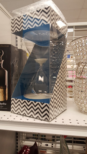 Clothing Store «Ross Dress for Less», reviews and photos, 3255 SW Cedar Hills Blvd, Beaverton, OR 97005, USA