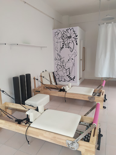 KC ESTUDIO DE PILATES REFORMER Y FISIOTERAPIA