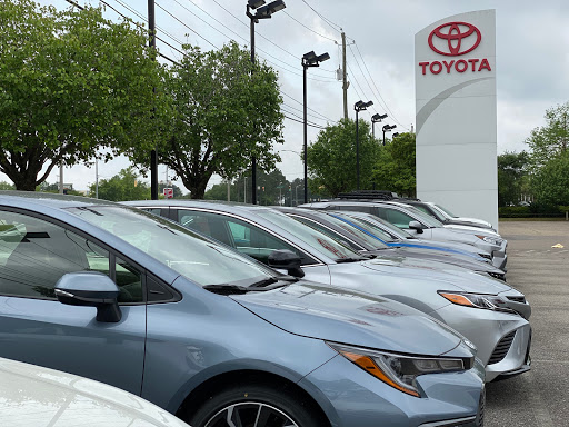 Toyota Dealer «Springhill Toyota», reviews and photos, 3062 Government Blvd, Mobile, AL 36606, USA