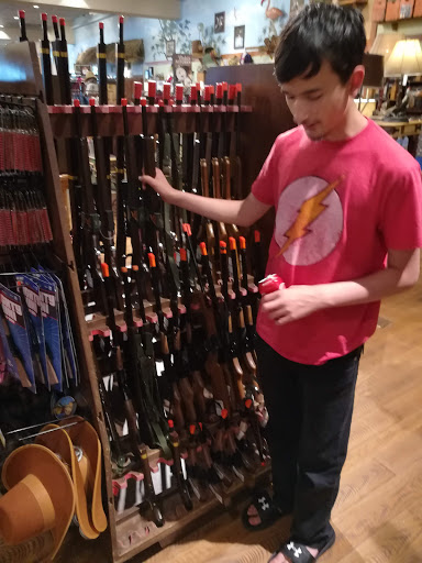 Sporting Goods Store «Bass Pro Shops», reviews and photos, 10040 Gulf Center Dr, Fort Myers, FL 33913, USA