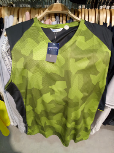 Stores to buy women's vests Taipei