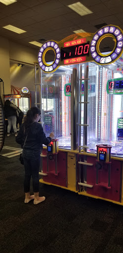 Shopping Mall «Evergreen Shopping Center», reviews and photos, 5015 Tacoma Mall Blvd, Tacoma, WA 98409, USA