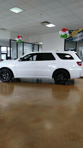 Car Dealer «Lone Star Chrysler Dodge Jeep Ram», reviews and photos, 8811 I-35, San Antonio, TX 78211, USA