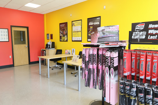 Auto Repair Shop «Meineke Car Care Center», reviews and photos, 600 Southcross Dr W, Burnsville, MN 55306, USA